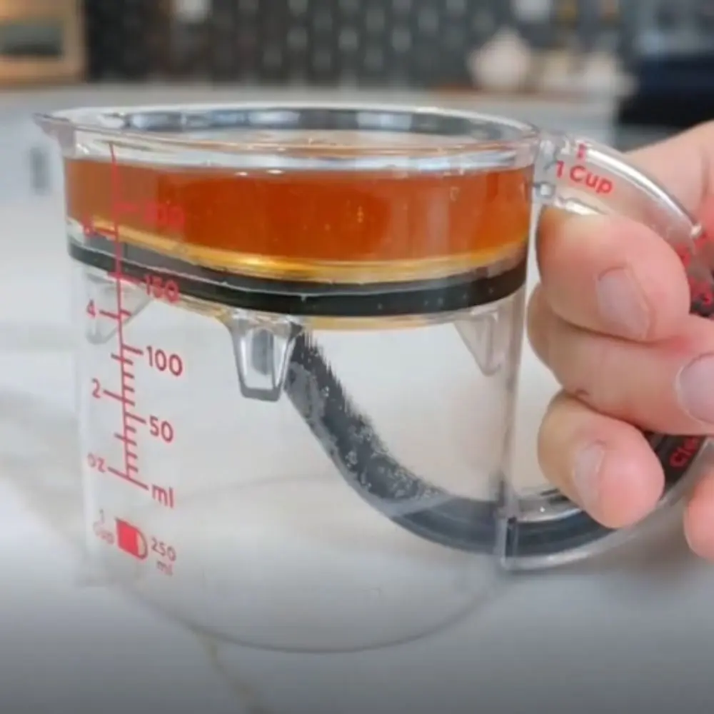 Adjustable Precision Measuring Cup